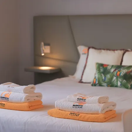 Parrots`village Vakantiepark Rabo de Peixe