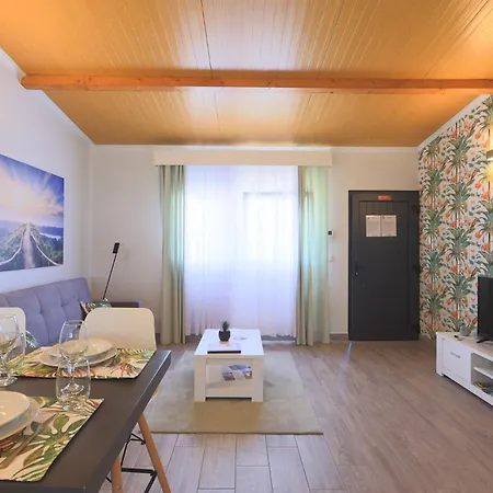 Parrots'village Holiday park