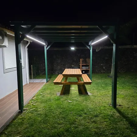 Aldeamento Turístico Parrots'village *