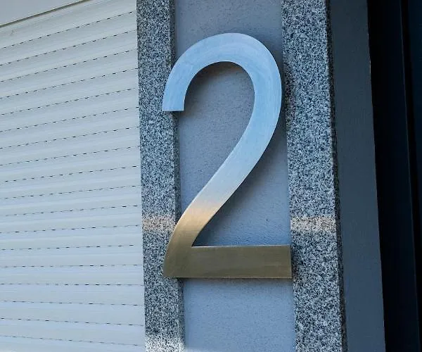 Parrots'village * Rabo de Peixe