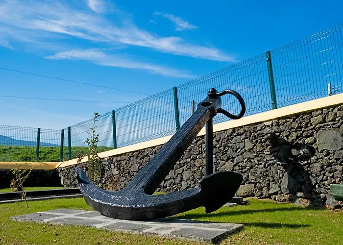 Parrots'village Rabo de Peixe