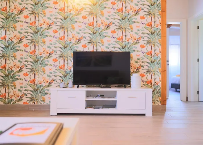 Parrots'village Üdülőpark *